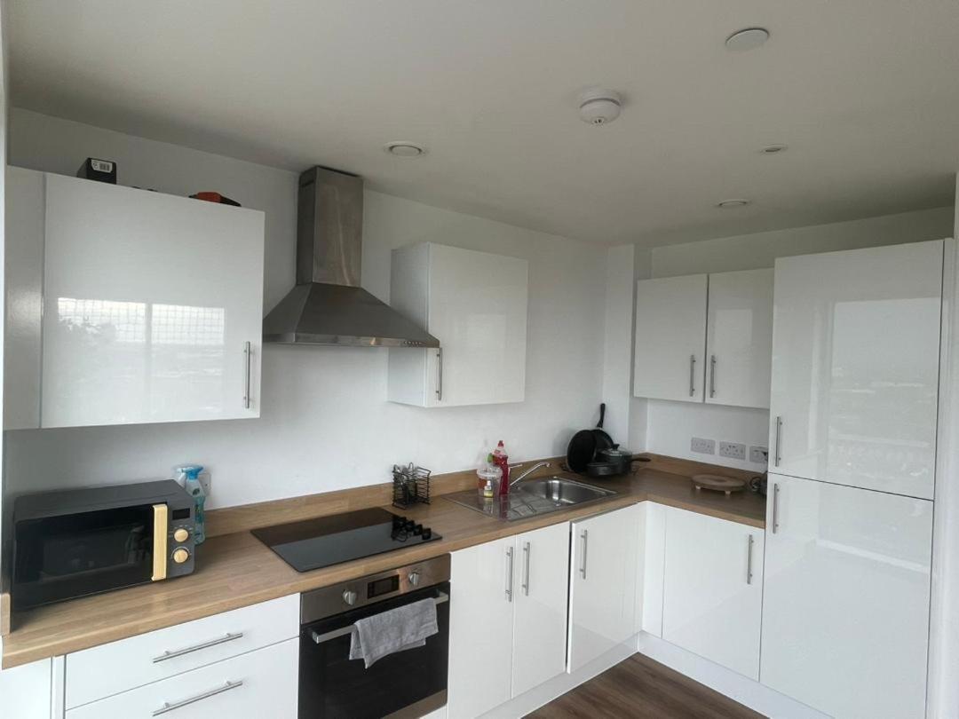 Luxury 2 Bedroom En-Suite Apartment Balcony Views Manchester Kültér fotó